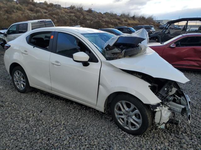 3MYDLBYV4JY326977 Toyota p5v