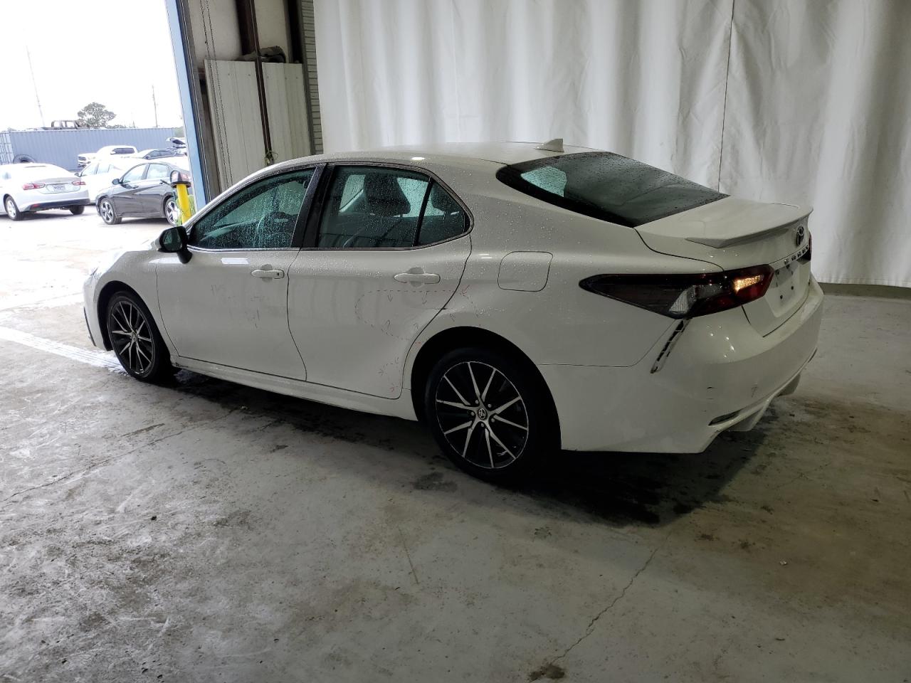 4T1G11AK6MU586926 Toyota CAMRY SE