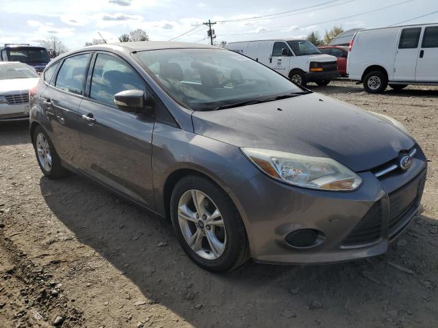 1FADP3K21EL135674 Ford FOCUS SE