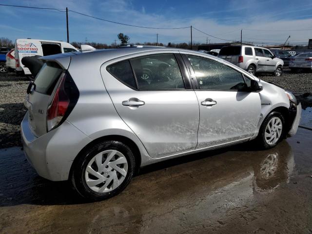 JTDKDTB39F1586710 Toyota PRIUS C