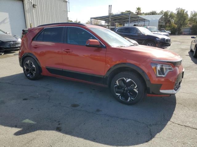 KNDCR3L19P5025291 KIA Niro Wind