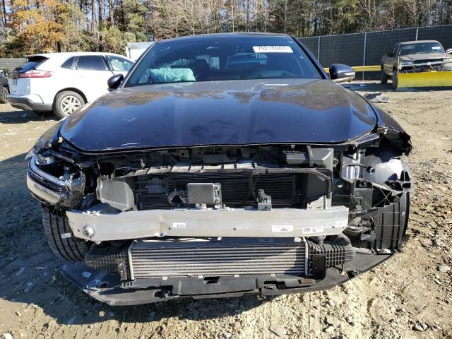 KMTG54TE9PU110984 Genesis G70 Base