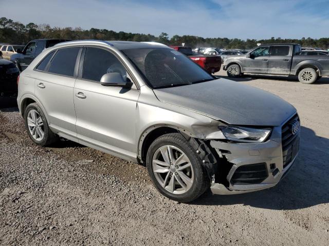 WA1BCCFS9HR015656 Audi Q3 PREMIUM
