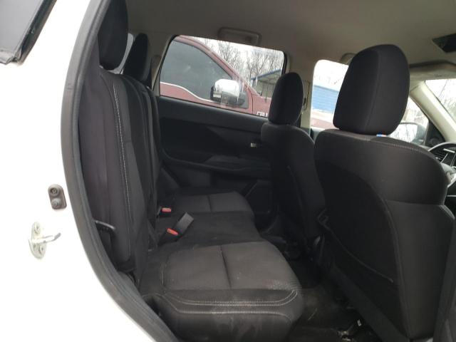 JA4AD2A34KZ013484 Mitsubishi Outlander Es