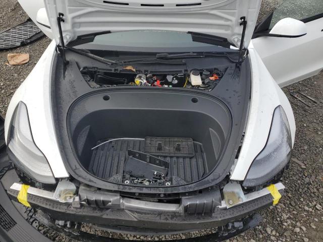 5YJ3E1EA0PF686476 Tesla MODEL 3