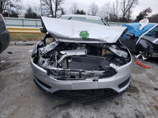 1FADP3FE3JL296865 Ford FOCUS SE