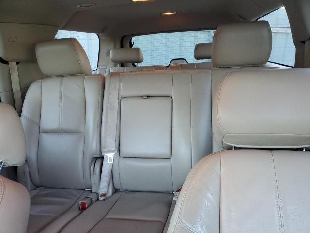 1GNSCJE05ER230139 Chevrolet Suburban C1500 Lt