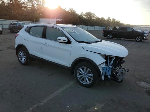 JN1BJ1CR1HW137529 Nissan Rogue Sport S