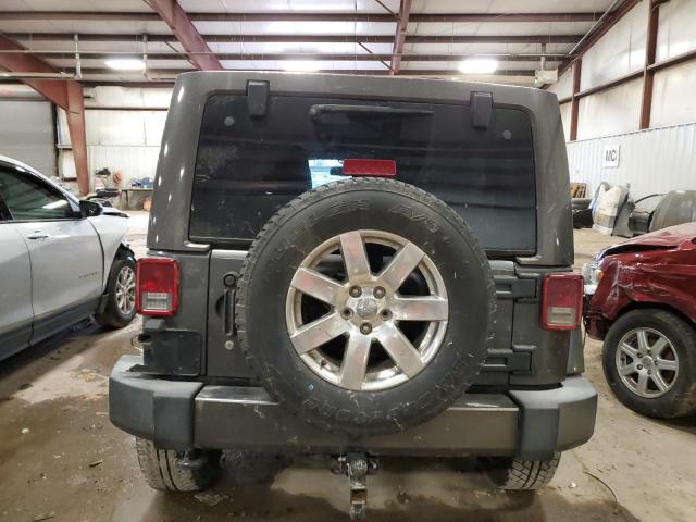 1C4BJWEG6JL907723 Jeep Wrangler Unlimited Sahara