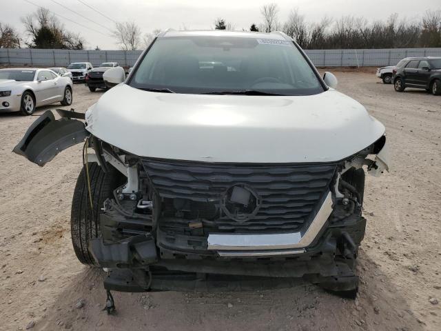 5N1AT3CA2MC704590 Nissan Rogue Sl