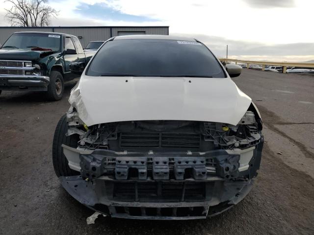1FADP3F28JL327906 Ford FOCUS SE