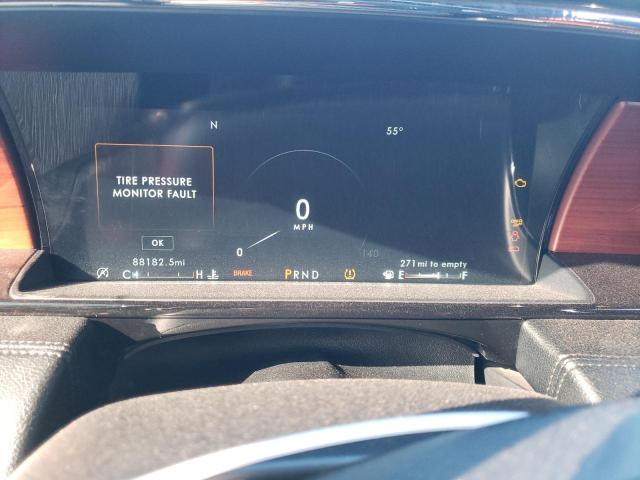 5LMJJ2NT5JEL04311 Lincoln Navigator Premiere
