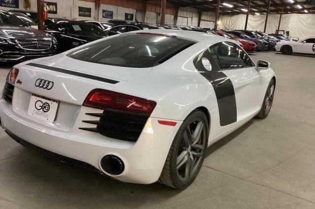 WUAFUAFGXEN000318 Audi R8 4.2 Quattro
