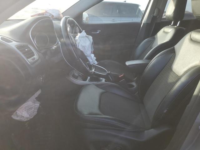 3C4NJDBB5JT154555 Jeep Compass Latitude