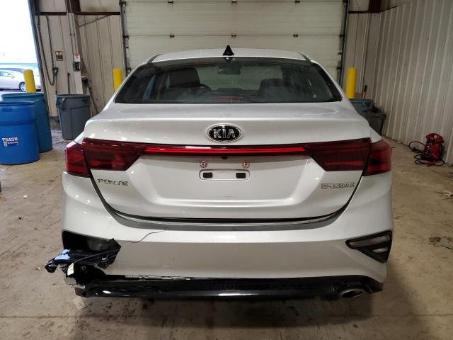 3KPF24AD0ME282327 KIA FORTE FE