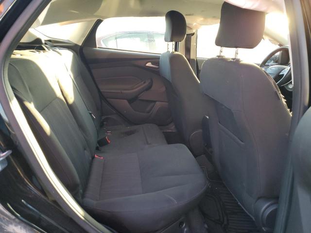 1FADP3K26HL318279 Ford FOCUS SE