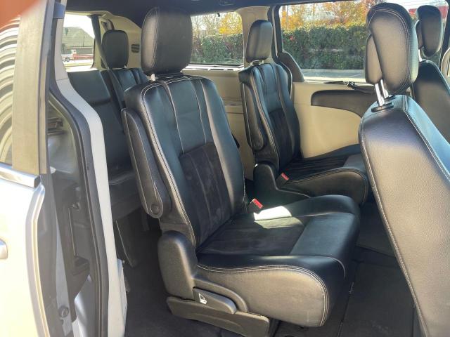 2C4RDGCG6HR779368 Dodge Grand Caravan Sxt