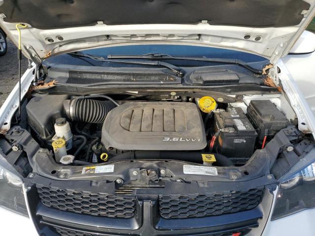 2C4RDGBG8FR704590 Dodge Grand Caravan Se
