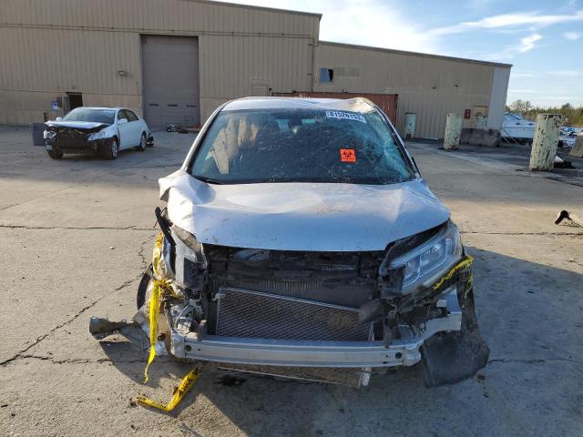 2HKRM3H34GH560547 Honda CR-V LX