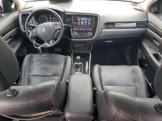 JA4AD3A38HZ013910 Mitsubishi Outlander Se