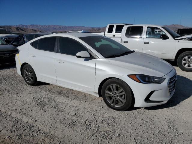 5NPD84LF9JH364875 Hyundai ELANTRA SEL