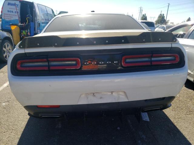 2C3CDZAG2JH122037 Dodge Challenger Sxt
