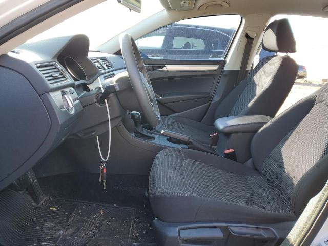 1VWAT7A38HC002440 Volkswagen PASSAT S