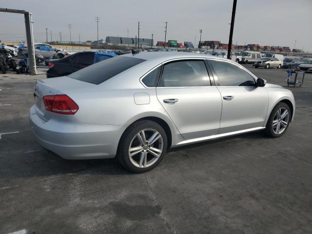 1VWBS7A30EC110103 Volkswagen PASSAT SE