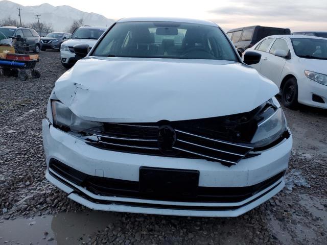 3VWD17AJ8FM417562 Volkswagen JETTA SE