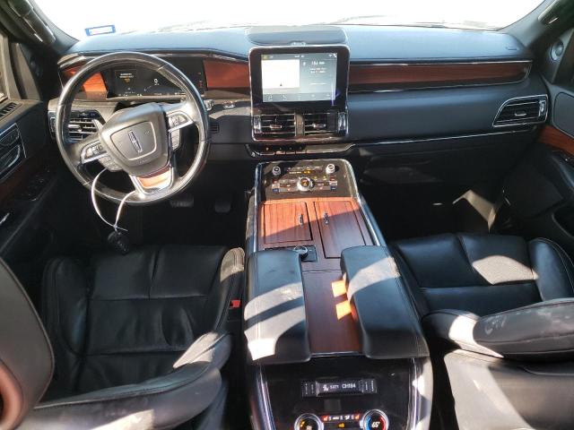 5LMJJ2NT5JEL04311 Lincoln Navigator Premiere