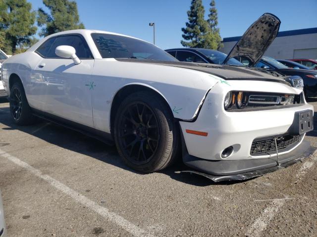 2C3CDZAG2JH122037 Dodge Challenger Sxt