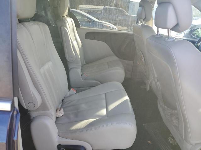 2C4RC1AG1FR677525 Chrysler Town & Country Lx