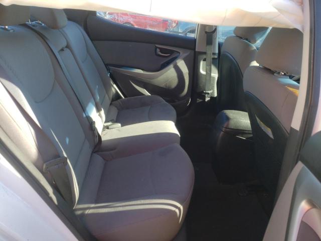 5NPDH4AE6GH747580 Hyundai ELANTRA SE
