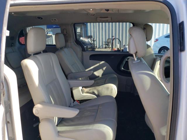 2C4RC1AG5GR120442 Chrysler Town & Country Lx