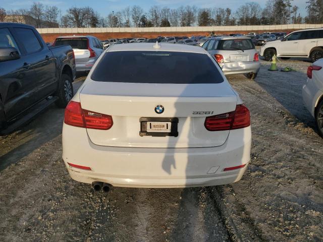 WBA3A5C57FF606767 BMW 328 I