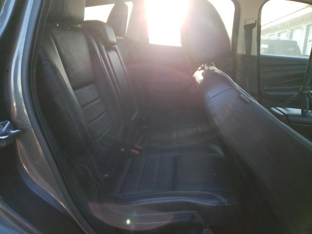 1FMCU0J99FUA22526 Ford Escape Titanium