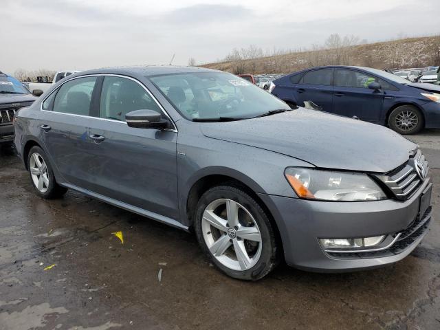 1VWAT7A34FC123284 Volkswagen PASSAT S