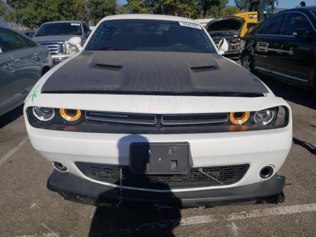2C3CDZAG2JH122037 Dodge Challenger Sxt
