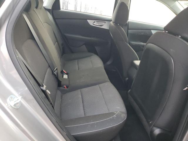 3KPF24AD7PE557356 KIA FORTE LX
