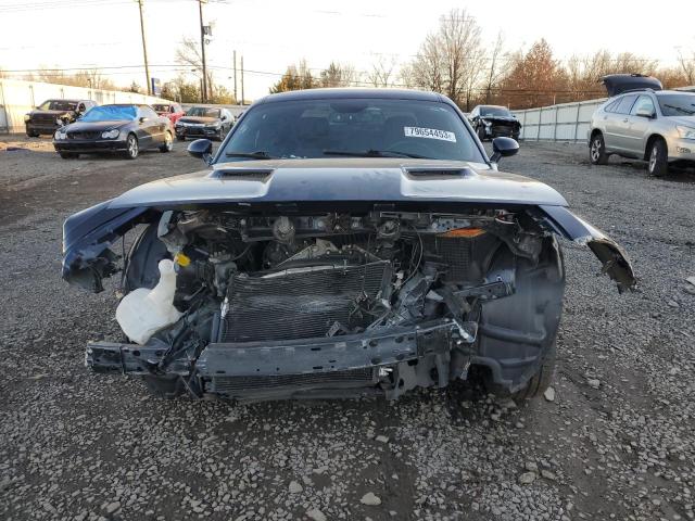 2C3CDZAG5JH241572 Dodge Challenger Sxt