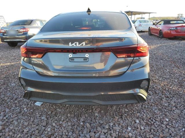 3KPF24AD9PE572263 KIA FORTE LX