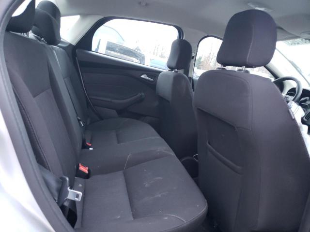 1FADP3FE3JL296865 Ford FOCUS SE