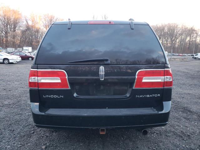 5LMJJ2J5XEEL00557 Lincoln Navigator