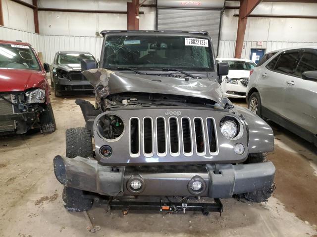 1C4BJWEG6JL907723 Jeep Wrangler Unlimited Sahara