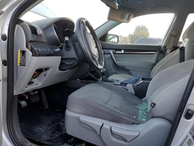 5XYKT3A63EG499852 KIA SORENTO LX