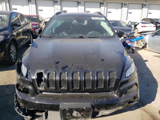 1C4PJLAB8HW613814 Jeep Cherokee Sport
