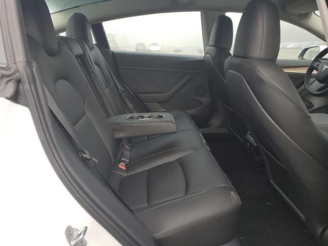 5YJ3E1EA0PF686476 Tesla MODEL 3