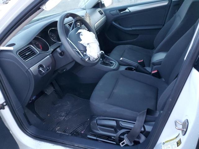 3VWD17AJ8FM417562 Volkswagen JETTA SE
