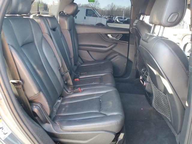 WA1LAAF79HD029676 Audi Q7 Premium Plus