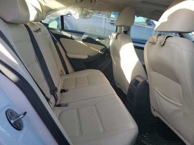 3VWDB7AJ8JM219019 Volkswagen JETTA SE
